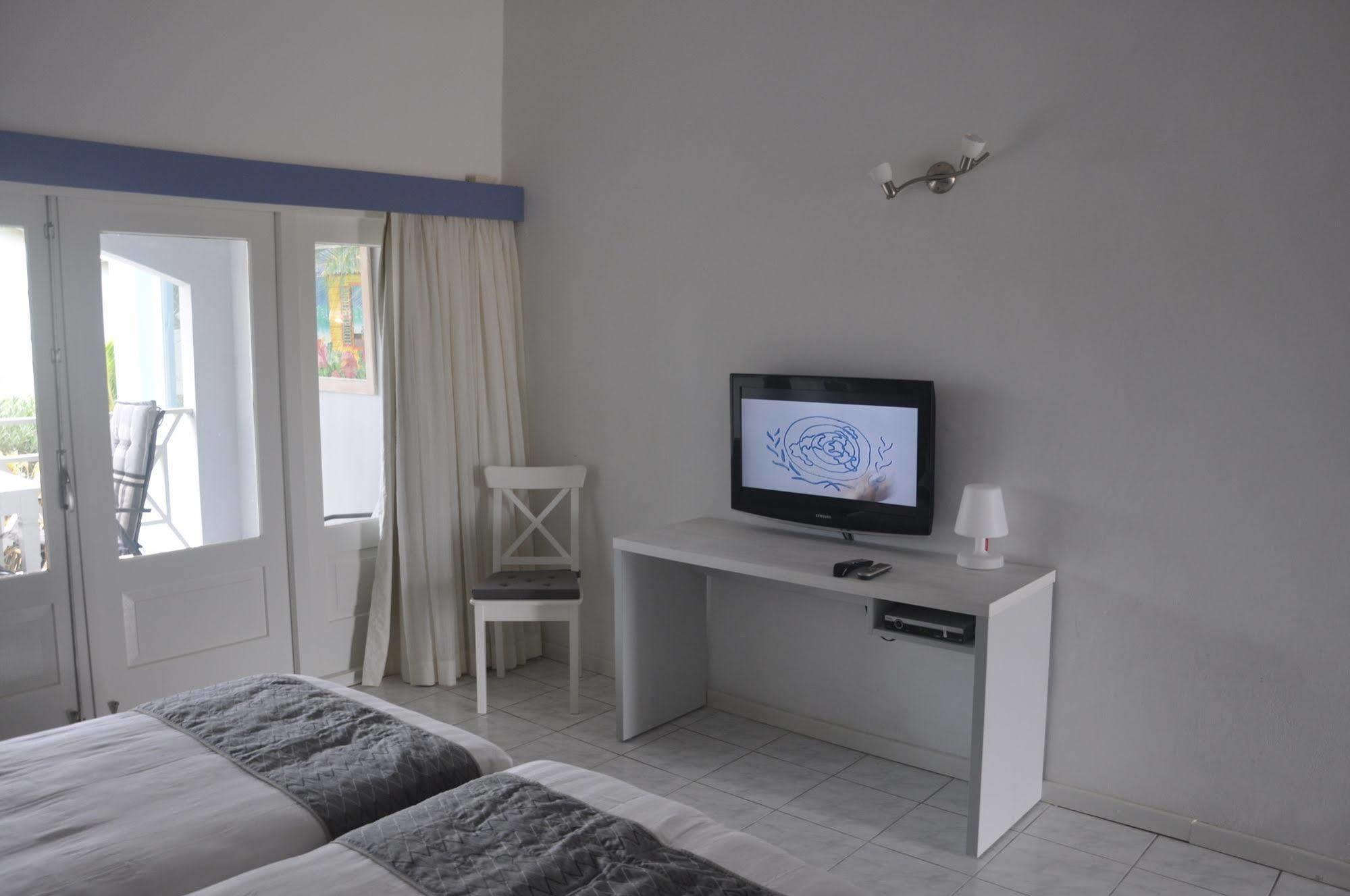 Blue Bay Lodges Curacao Экстерьер фото